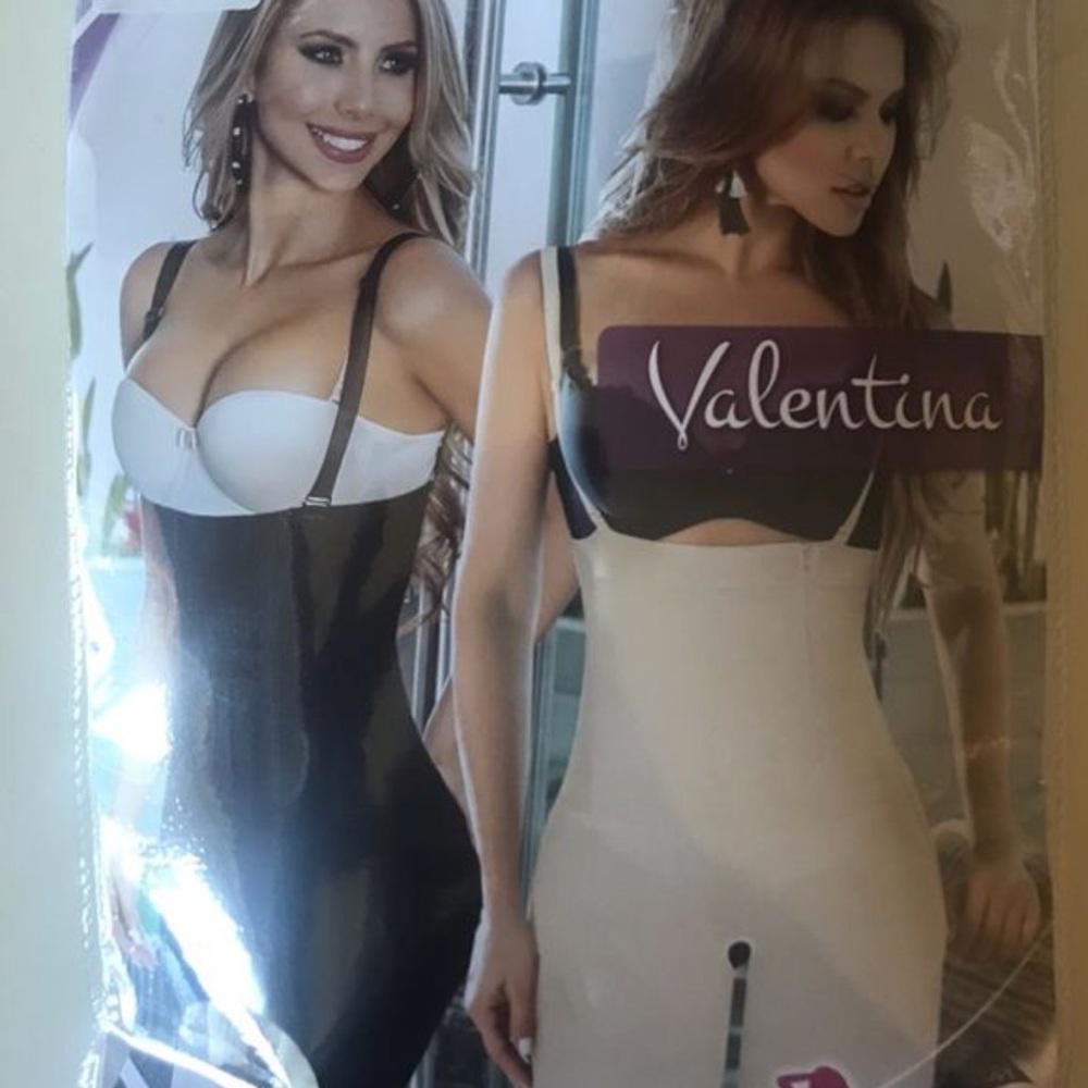 BNWT. Waist shapers. Size XL.